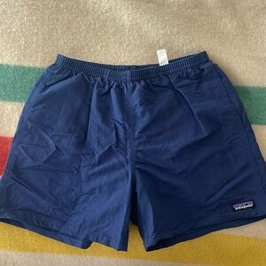 Patagonia Baggies - Navy (M) - 5 inch inseam